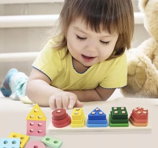 Puidust värvi ja kujundi sorteerimismäng KRUZZEL image 5
