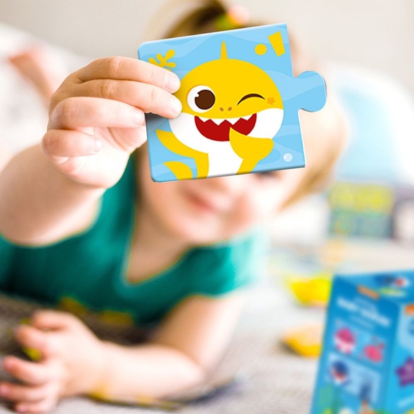 Kaheosaline pusle " Baby Shark" - sobita värve image 4