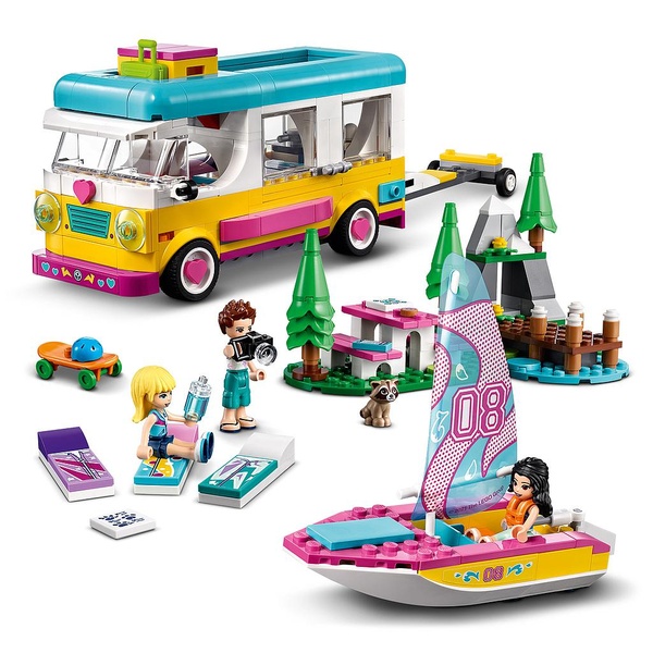LEGO Friends Autosuvila ja purjepaat image 2